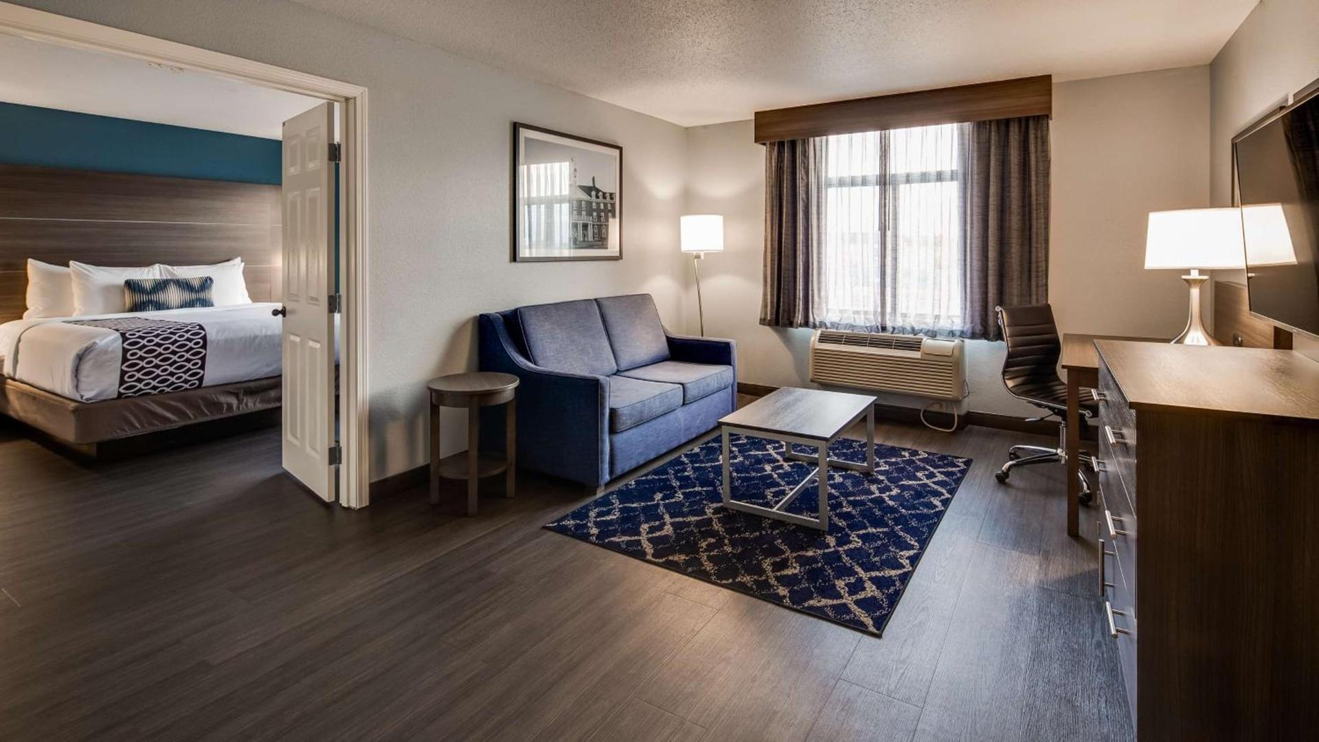 Best Western Plus Champaign/Urbana Inn photo 7