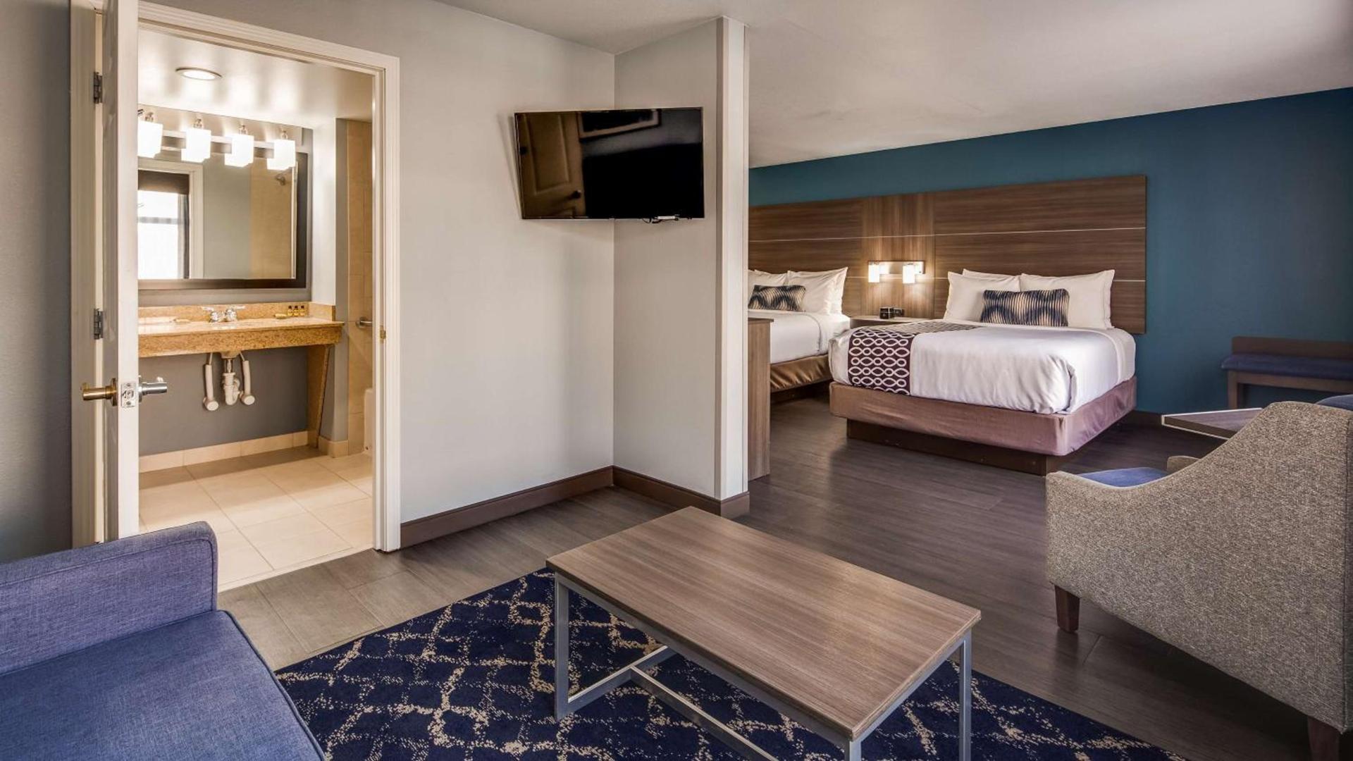 Best Western Plus Champaign/Urbana Inn photo 9