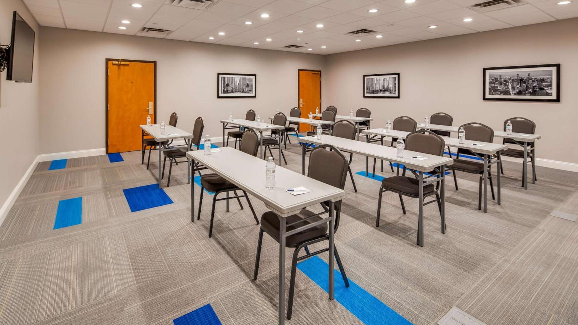 Best Western Plus Champaign/Urbana Inn photo 31