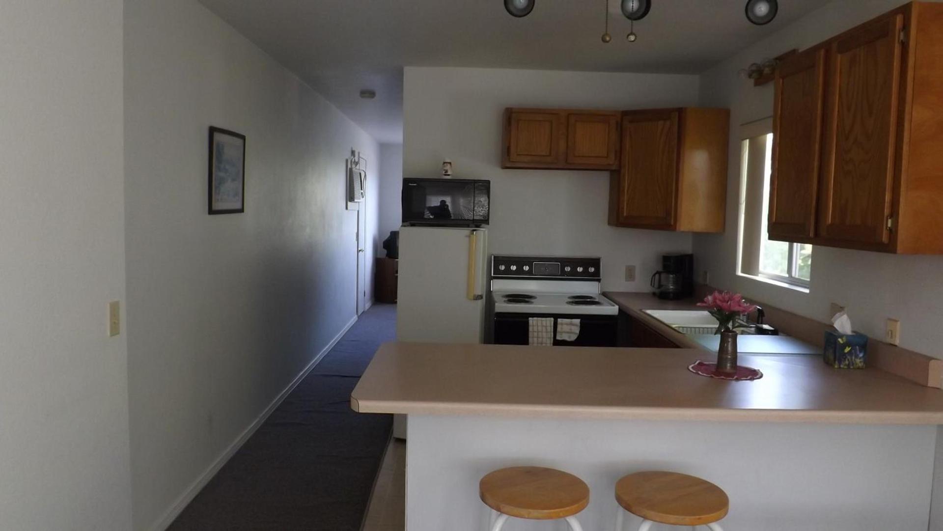 Twin Lakes Inn photo 35