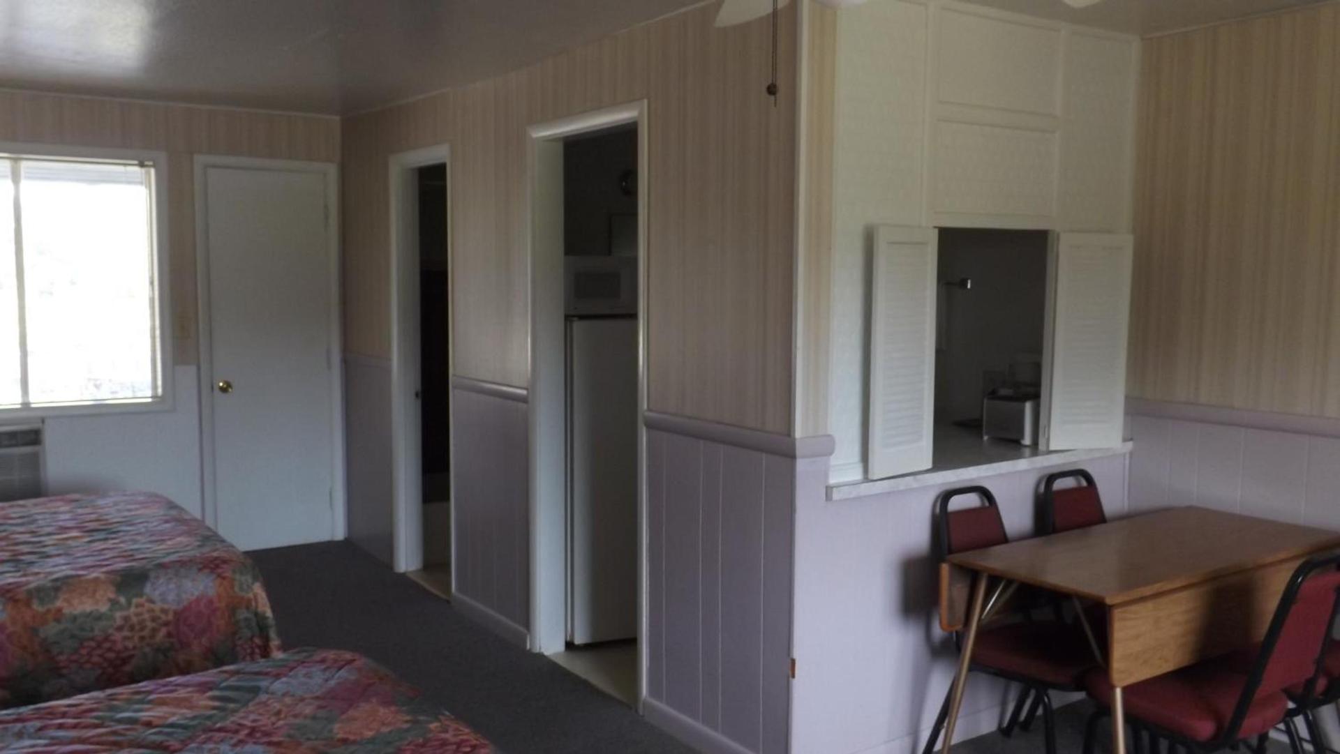 Twin Lakes Inn photo 49