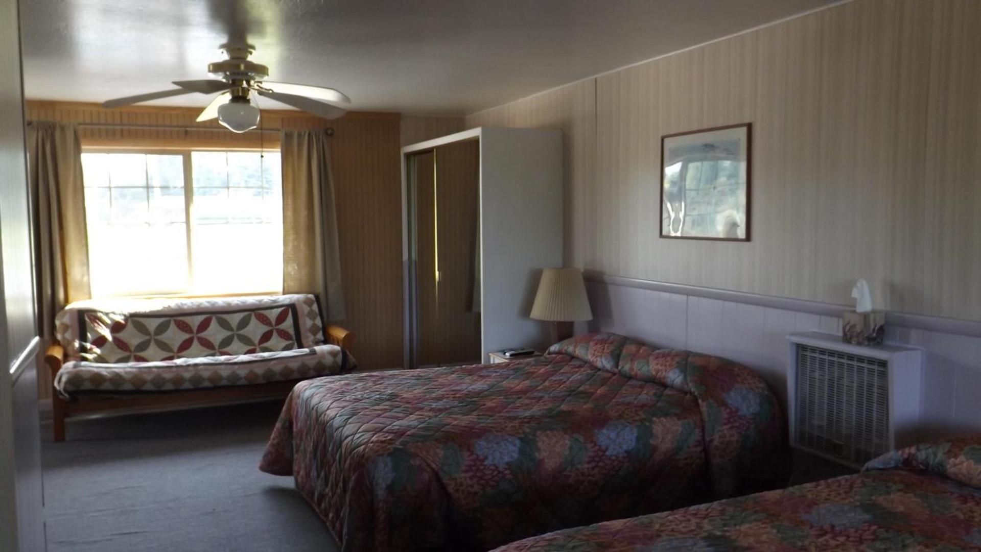 Twin Lakes Inn photo 50