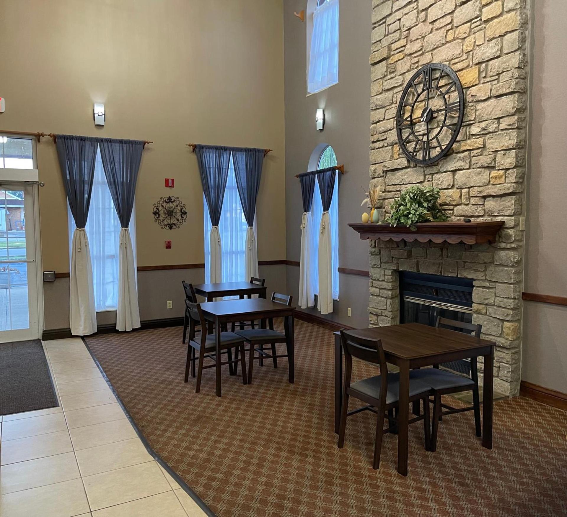 The Woodridge Inn photo 2