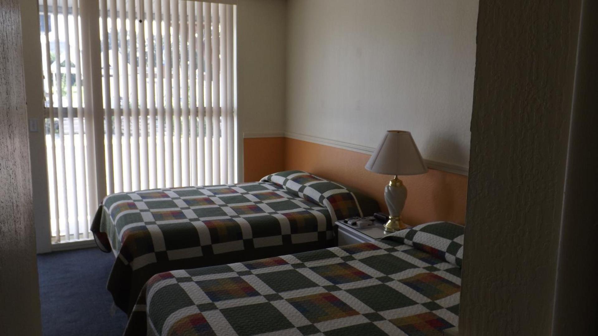 Twin Lakes Inn photo 31