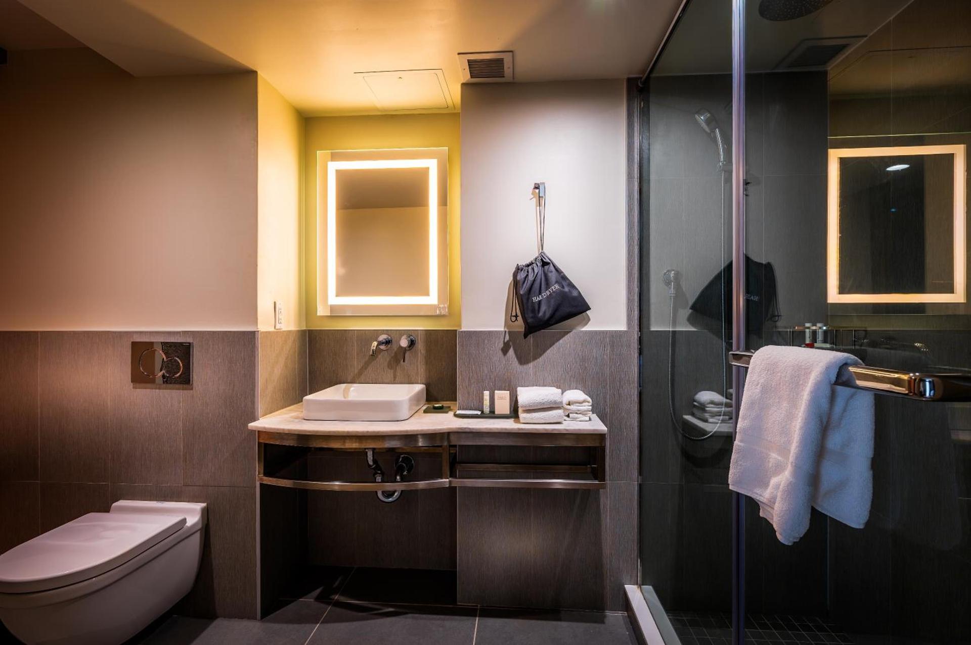 La Quinta by Wyndham Time Square South photo 22