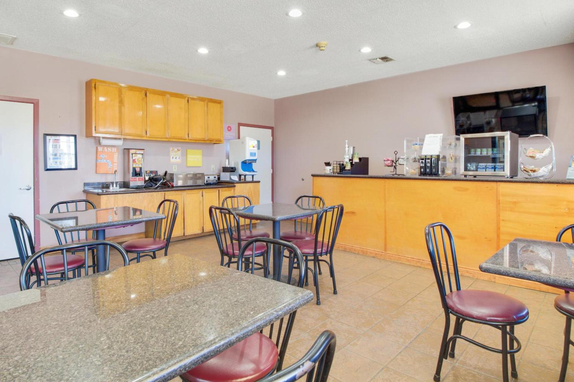 OYO Hotel Ingleside TX photo 54