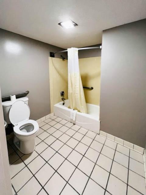Motel 6 Jeffersonville, IN photo 30
