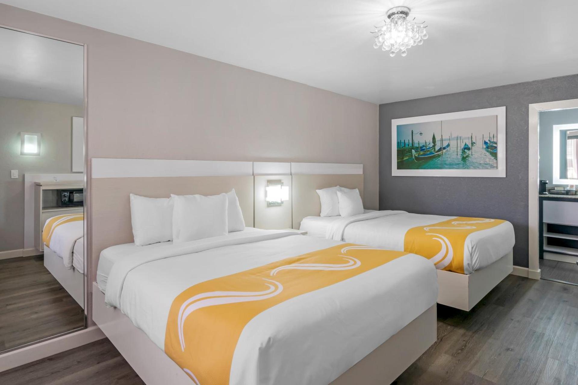Quality Inn and Conference Center Tampa-Brandon photo 4