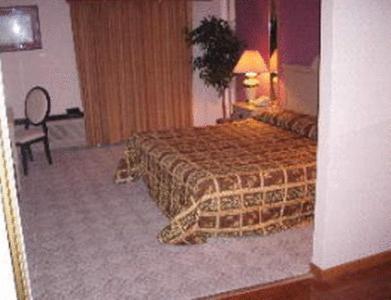 Chateau Royale Inn photo 3