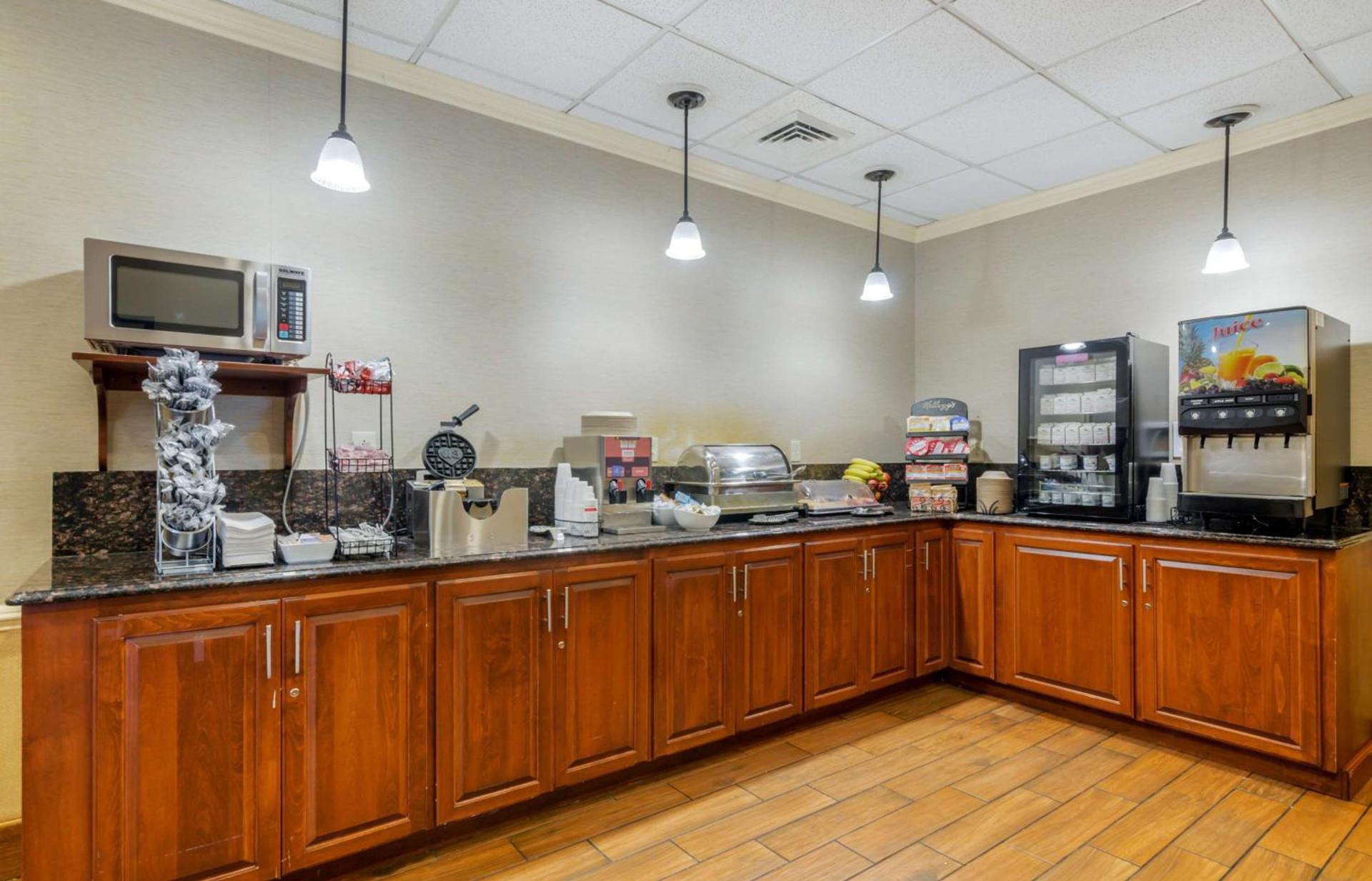 BEST WESTERN PLUS Inn at Valley View photo 6