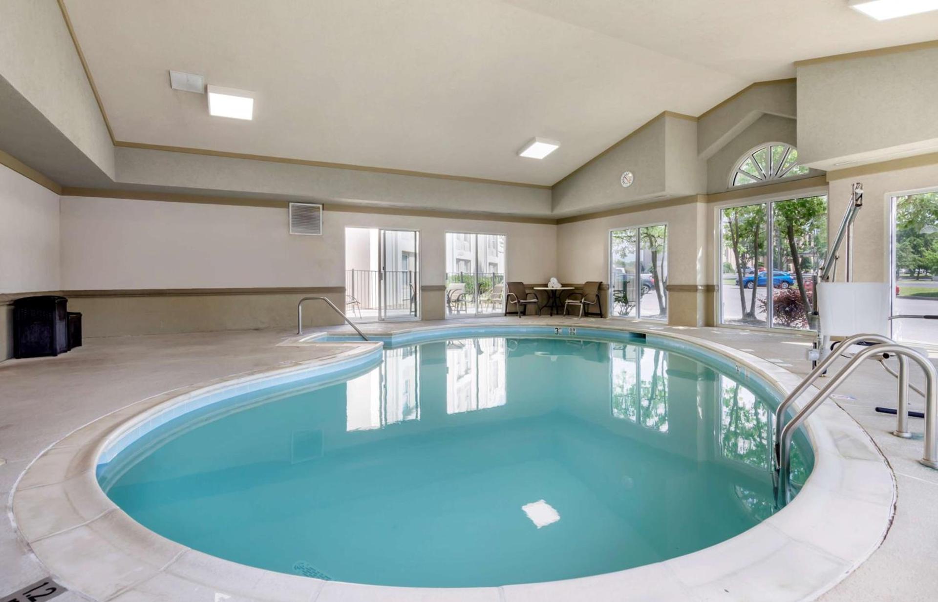 BEST WESTERN PLUS Inn at Valley View photo 8