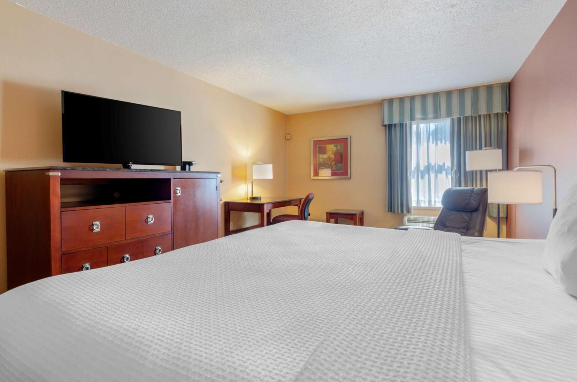 BEST WESTERN PLUS Inn at Valley View photo 15
