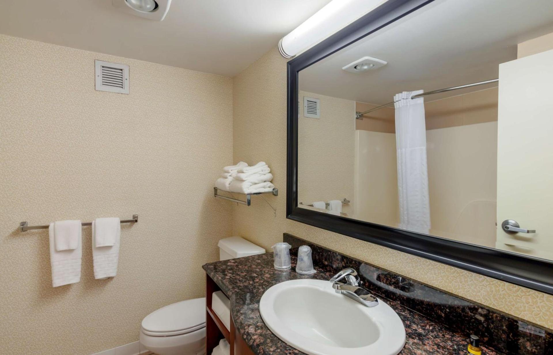 BEST WESTERN PLUS Inn at Valley View photo 24