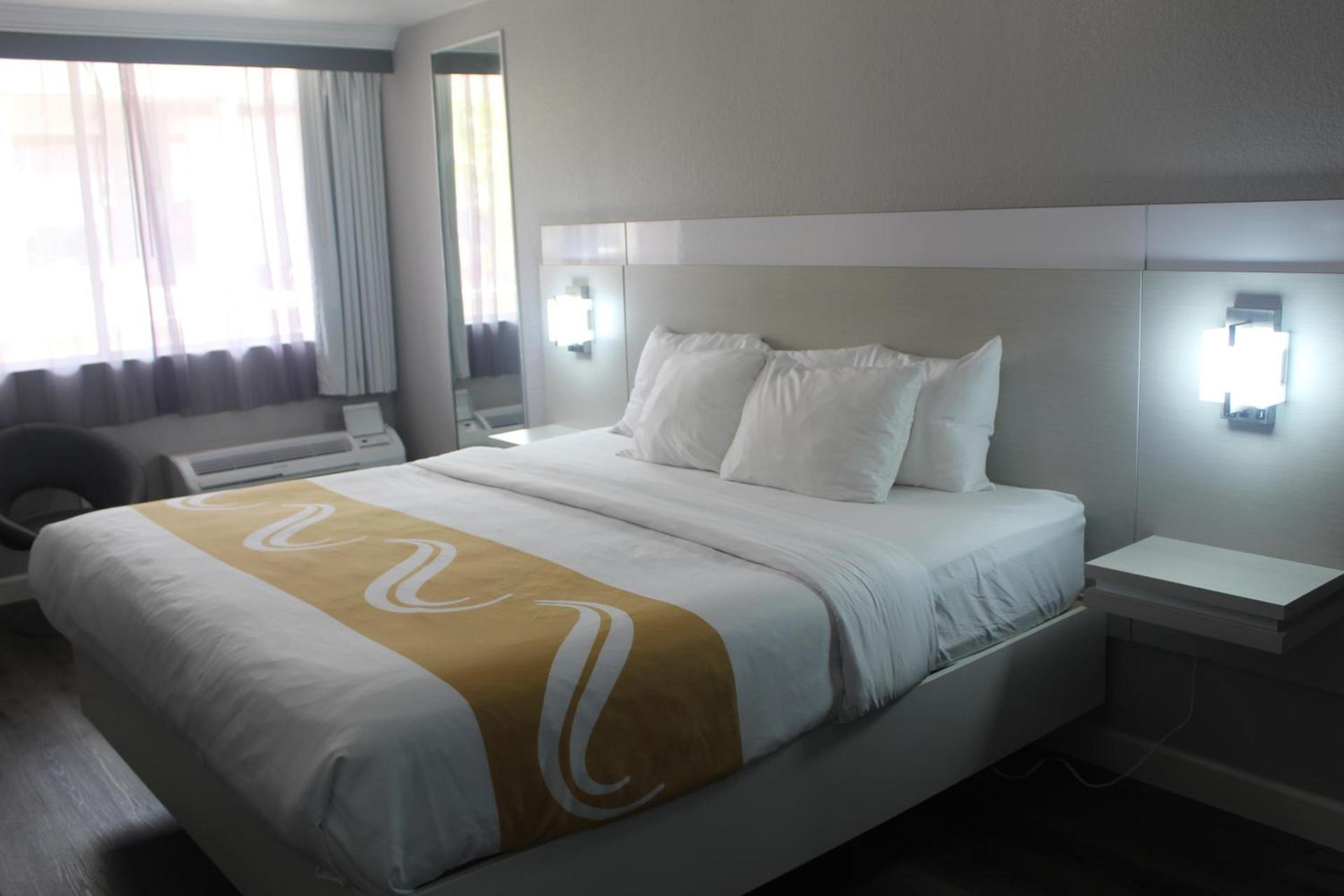 Quality Inn and Conference Center Tampa-Brandon photo 10