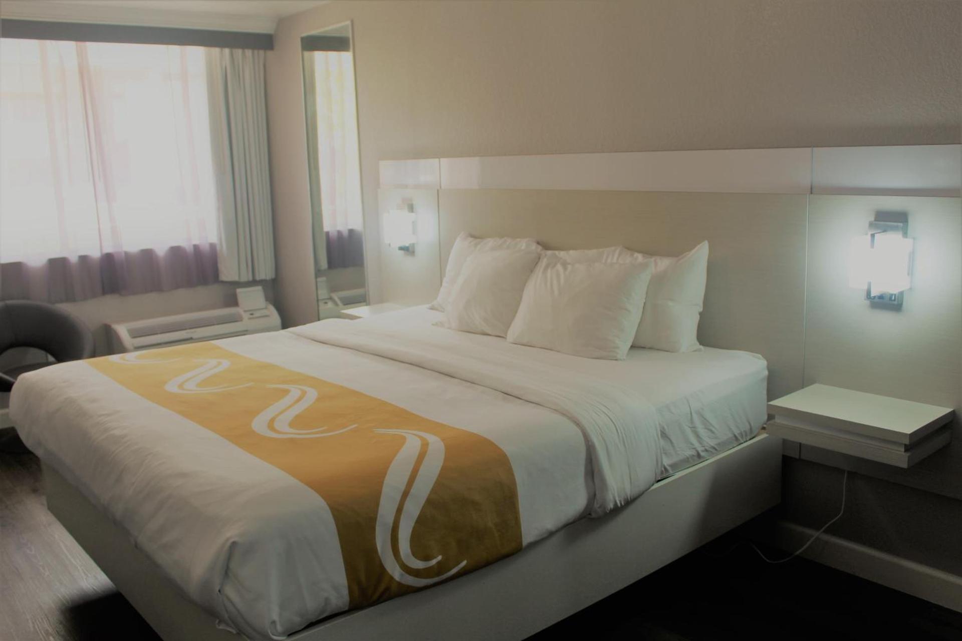 Quality Inn and Conference Center Tampa-Brandon photo 16
