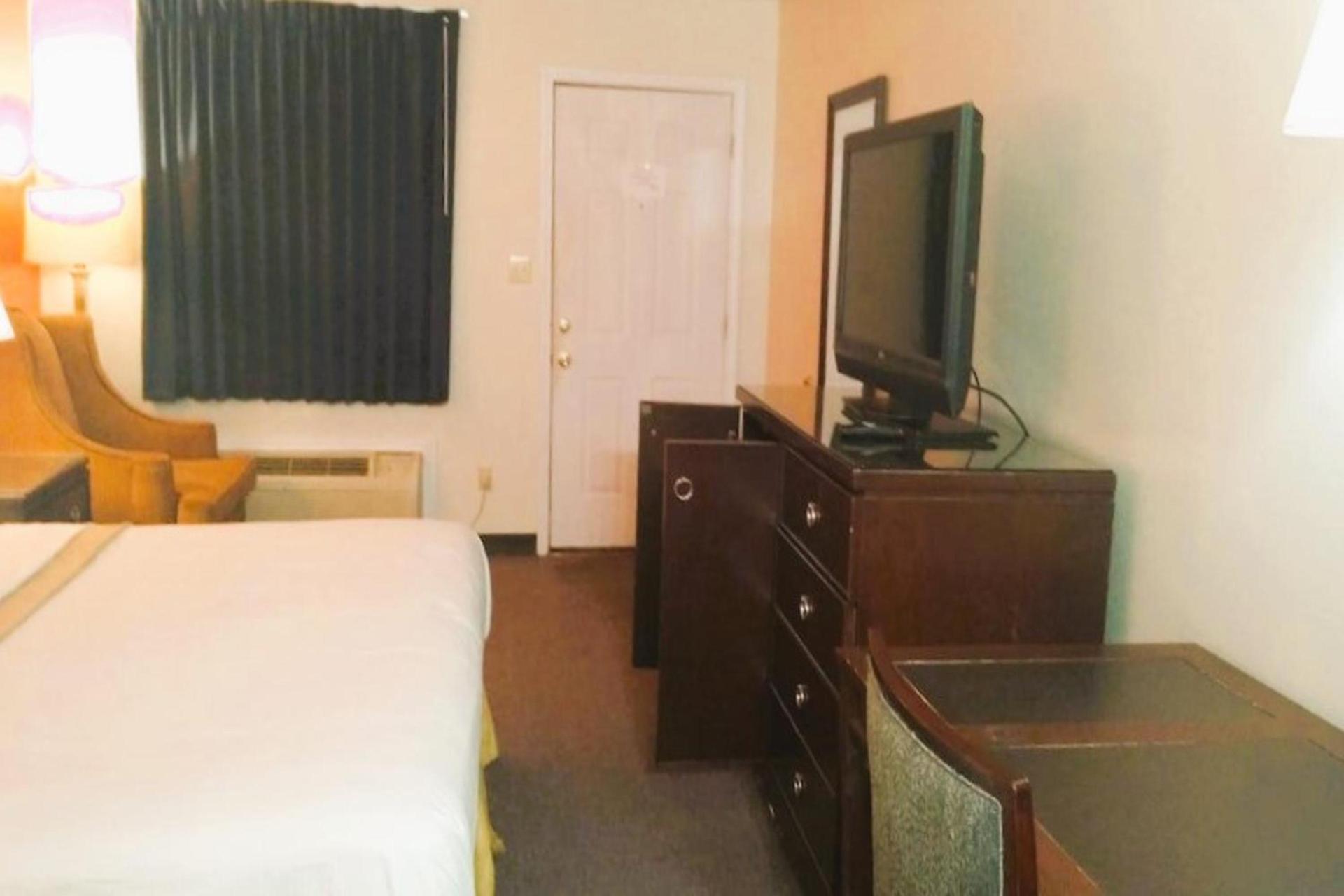 OYO Hotel McIntyre GA, US 441 photo 10
