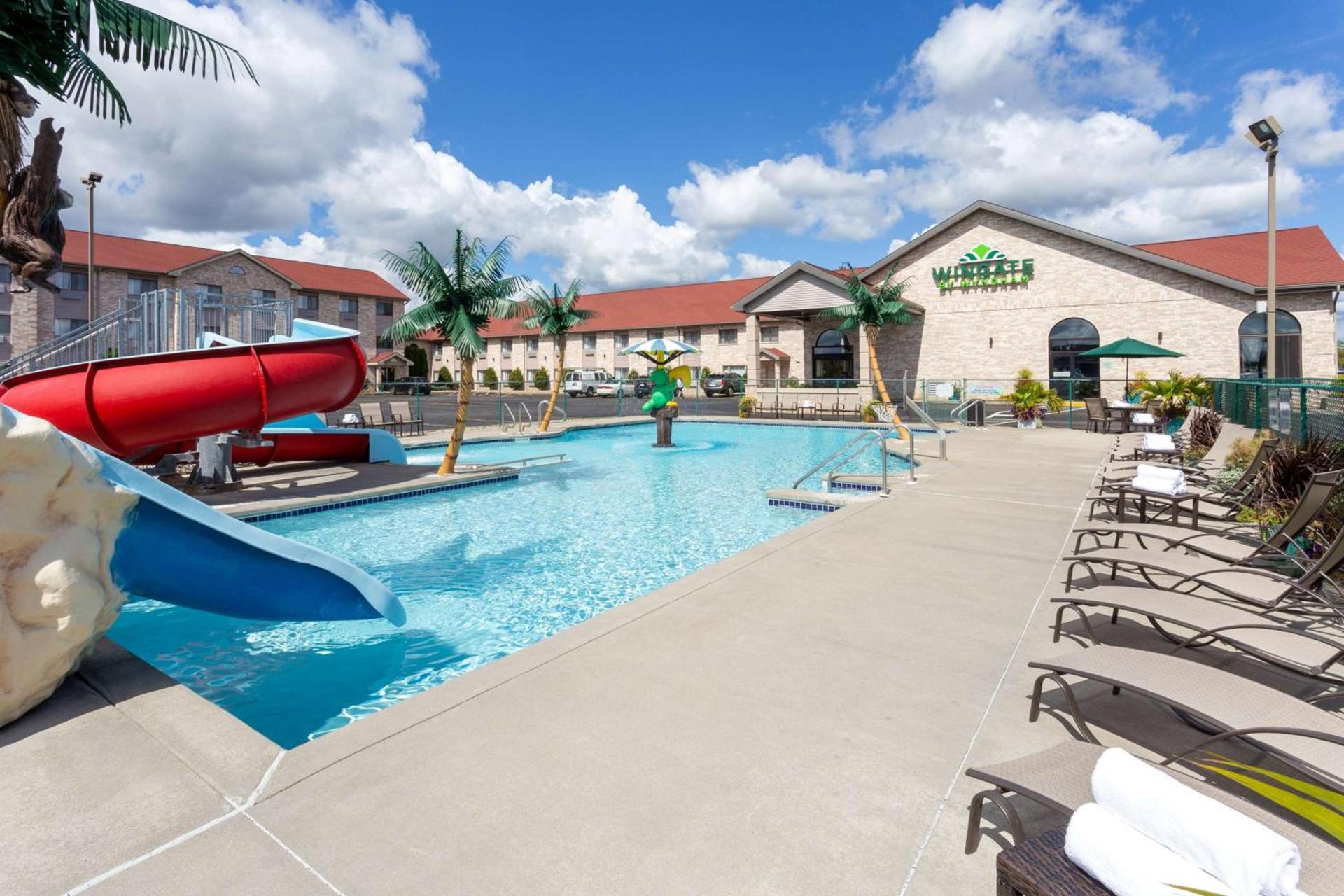 Wingate by Wyndham Wisconsin Dells Waterpark photo 16