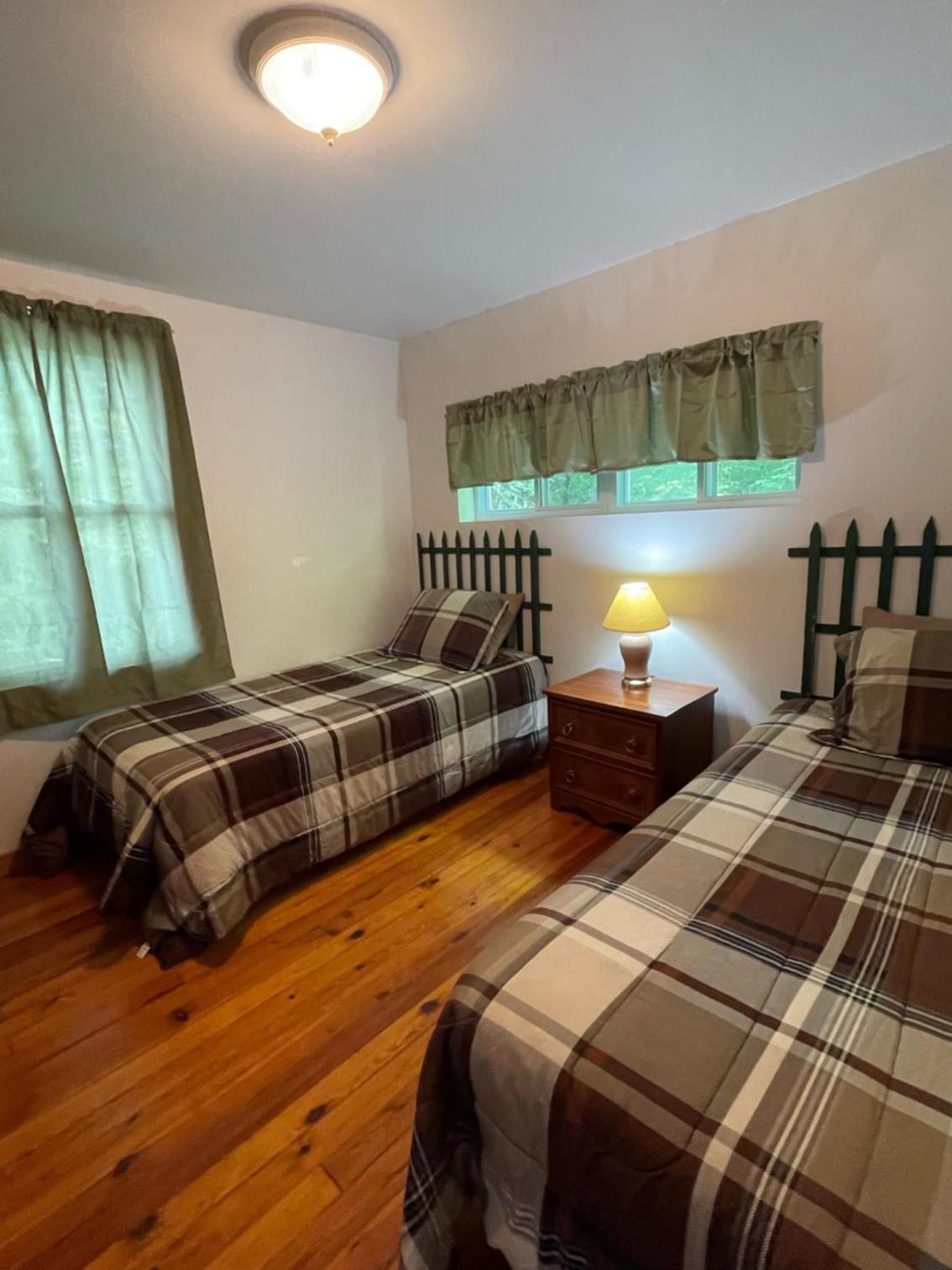 Hill View Motel and Cottages photo 49