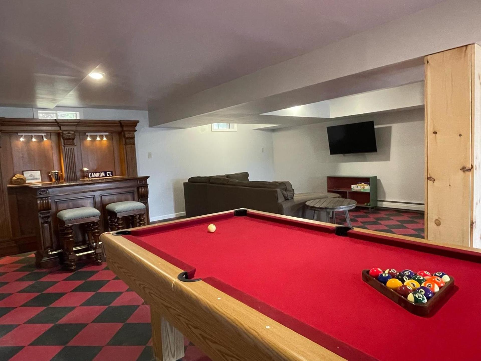 Hill View Motel and Cottages photo 57