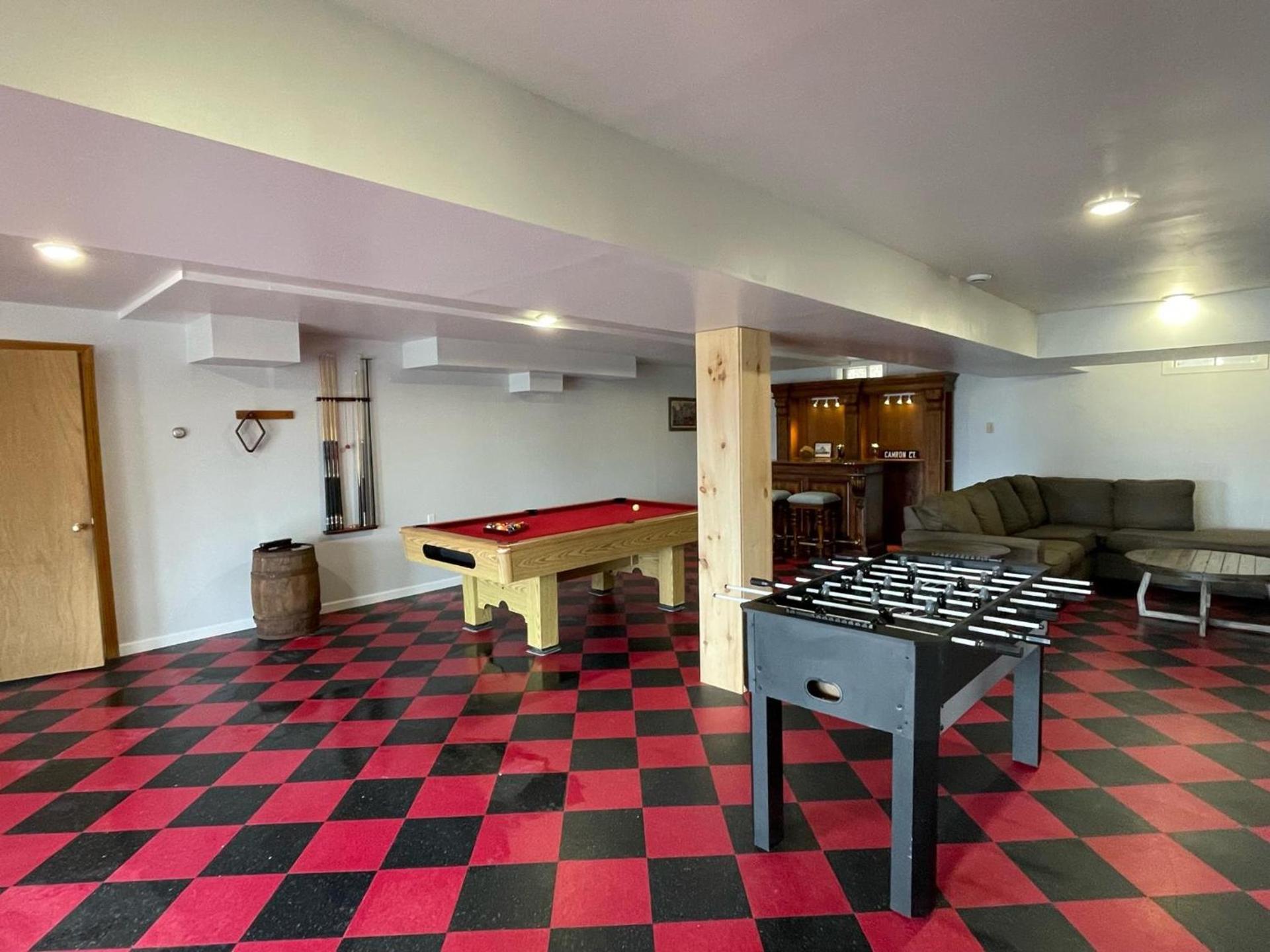 Hill View Motel and Cottages photo 54