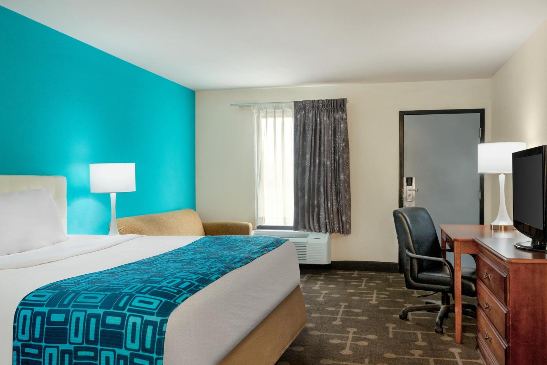 Howard Johnson by Wyndham Chattanooga Lookout Mountain I-24 photo 38
