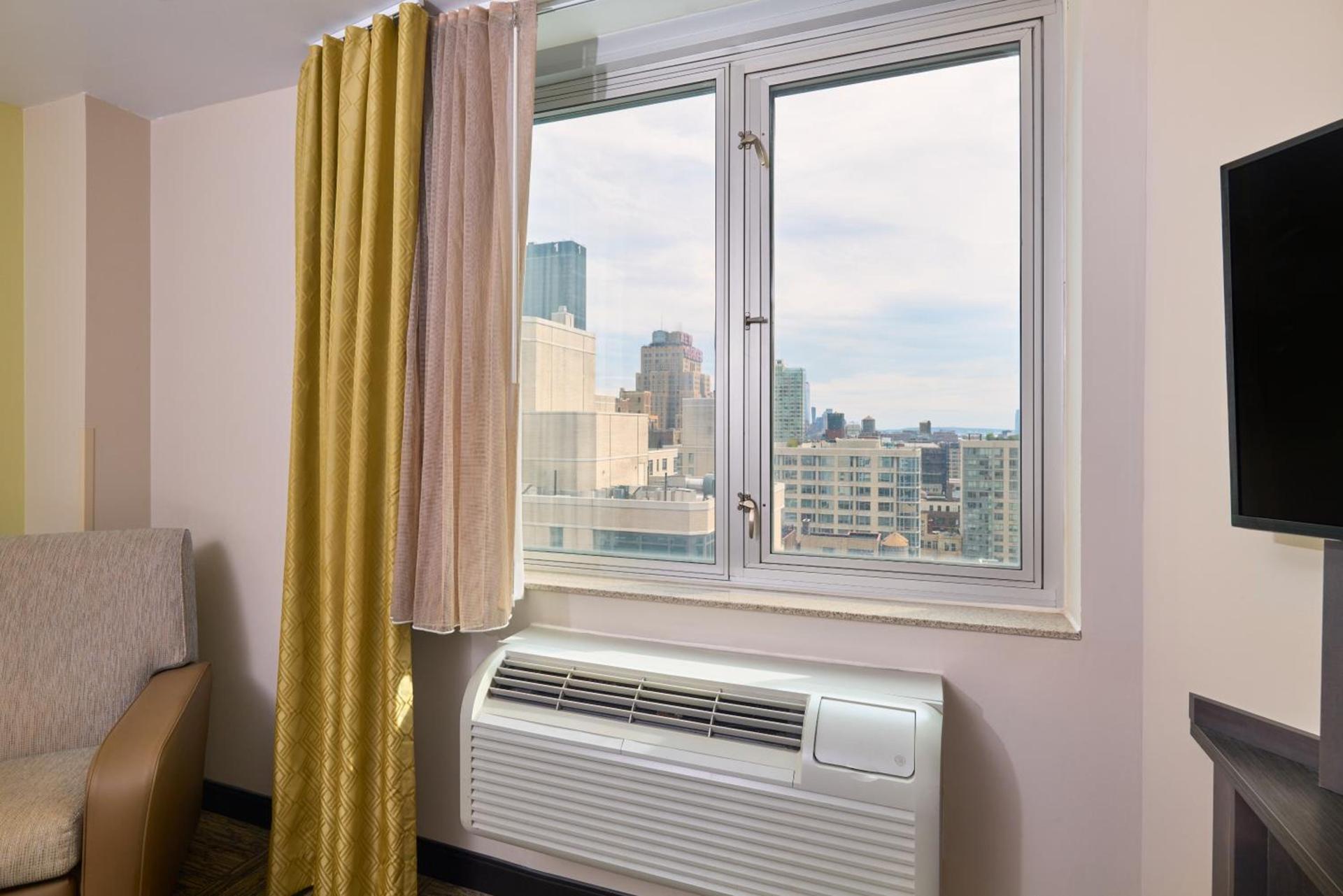 Candlewood Suites NYC -Times Square by IHG photo 2