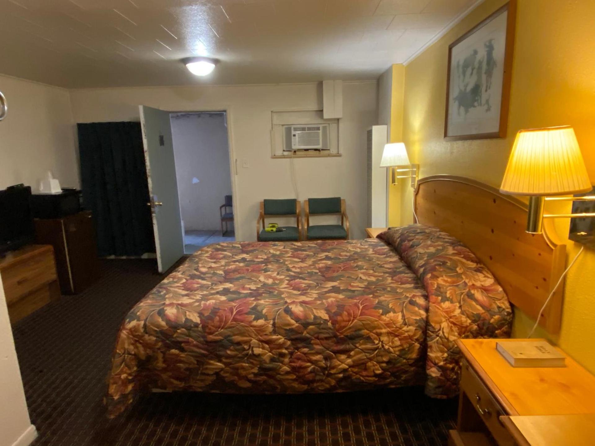 RANGER MOTEL photo 41
