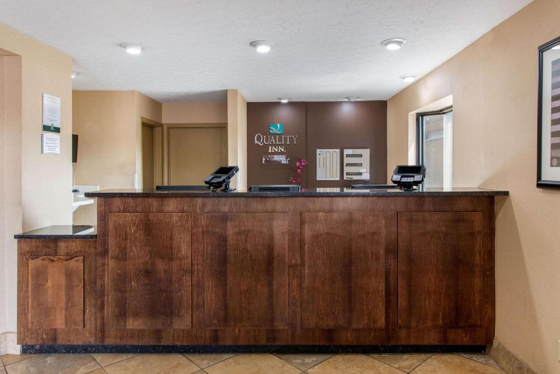 Quality Inn Columbus-East photo 2