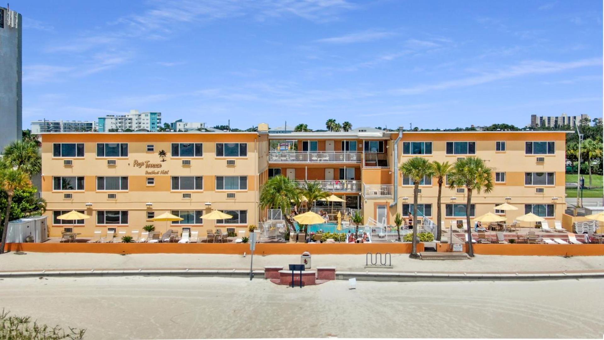 Page Terrace Beachfront Hotel photo 1