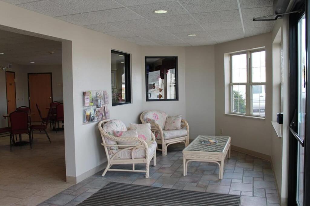 Edmore Inn photo 37