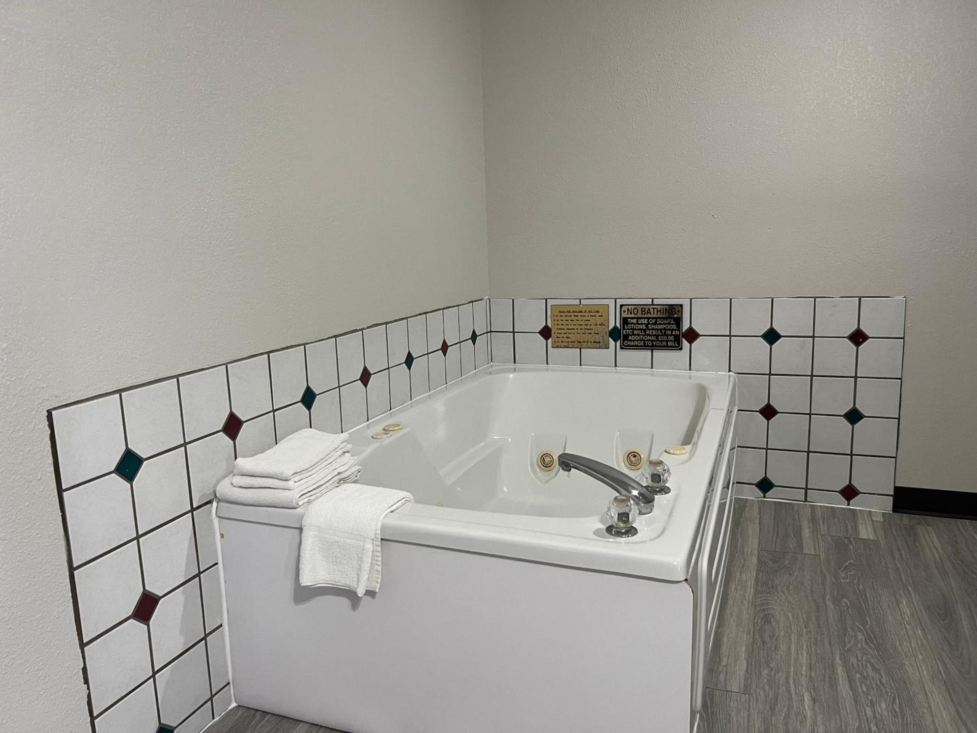 Baymont by Wyndham Omaha SW photo 30