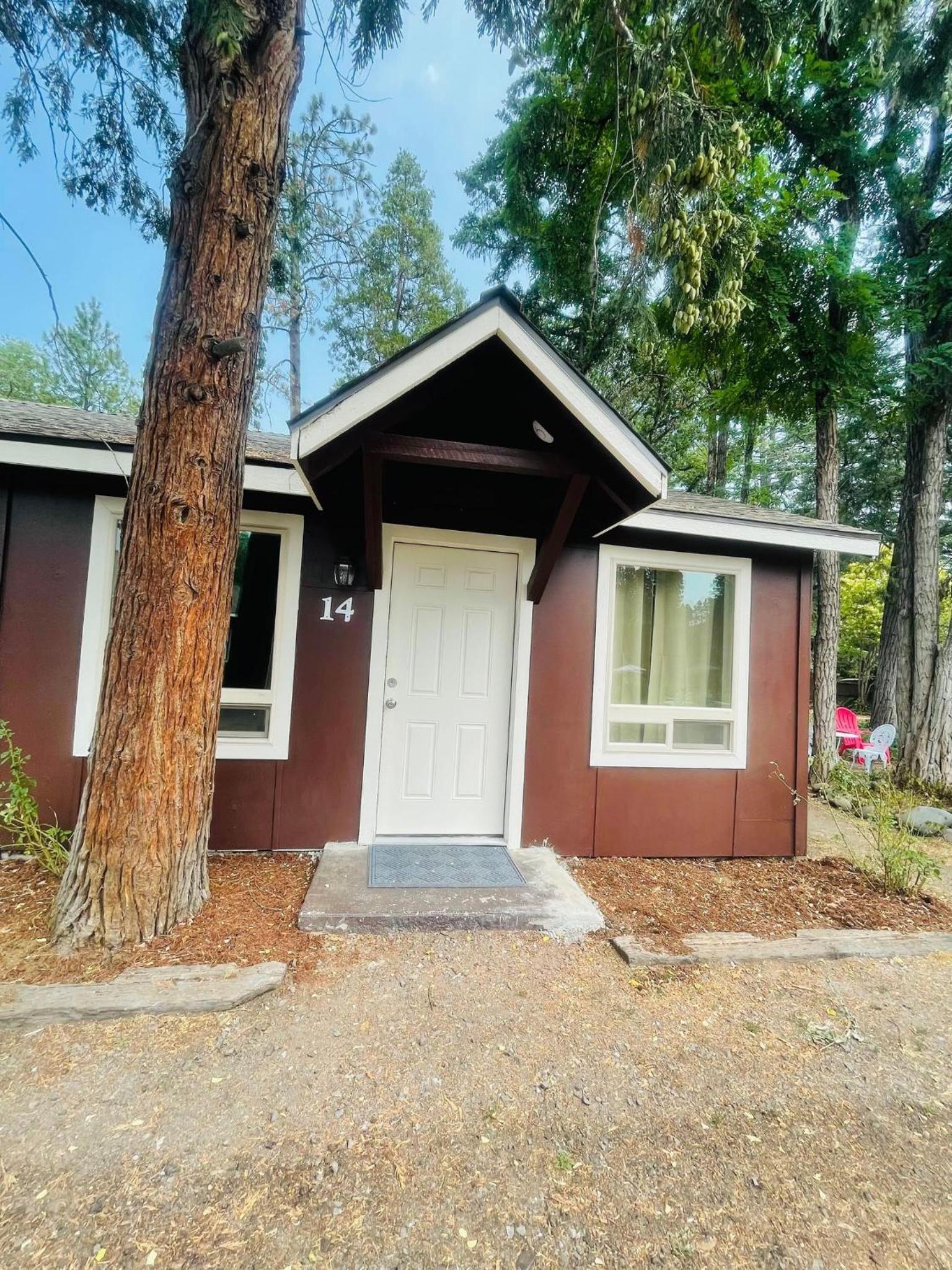 Riverfront Lodging photo 9