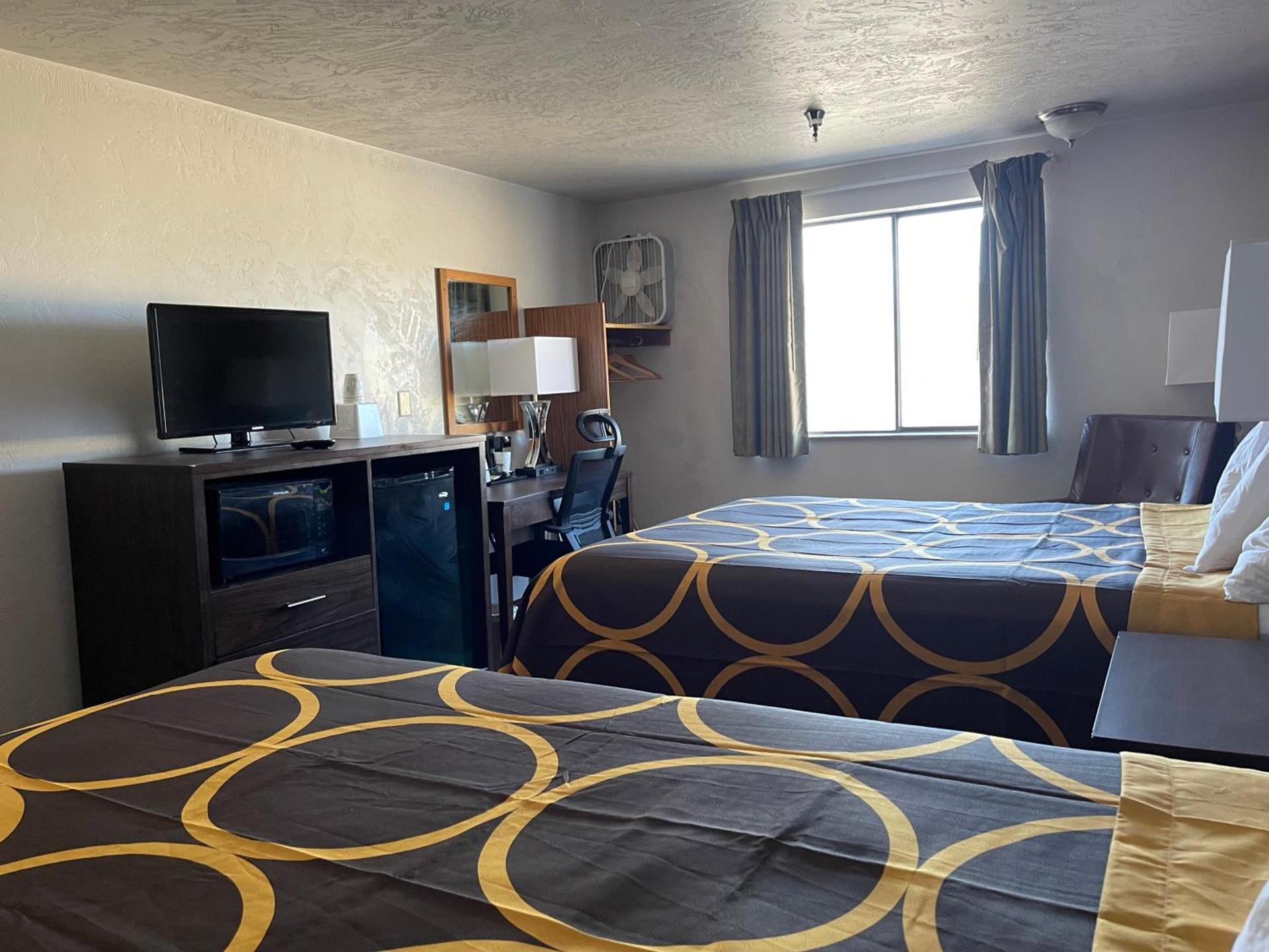 Super 8 by Wyndham Ketchikan photo 25