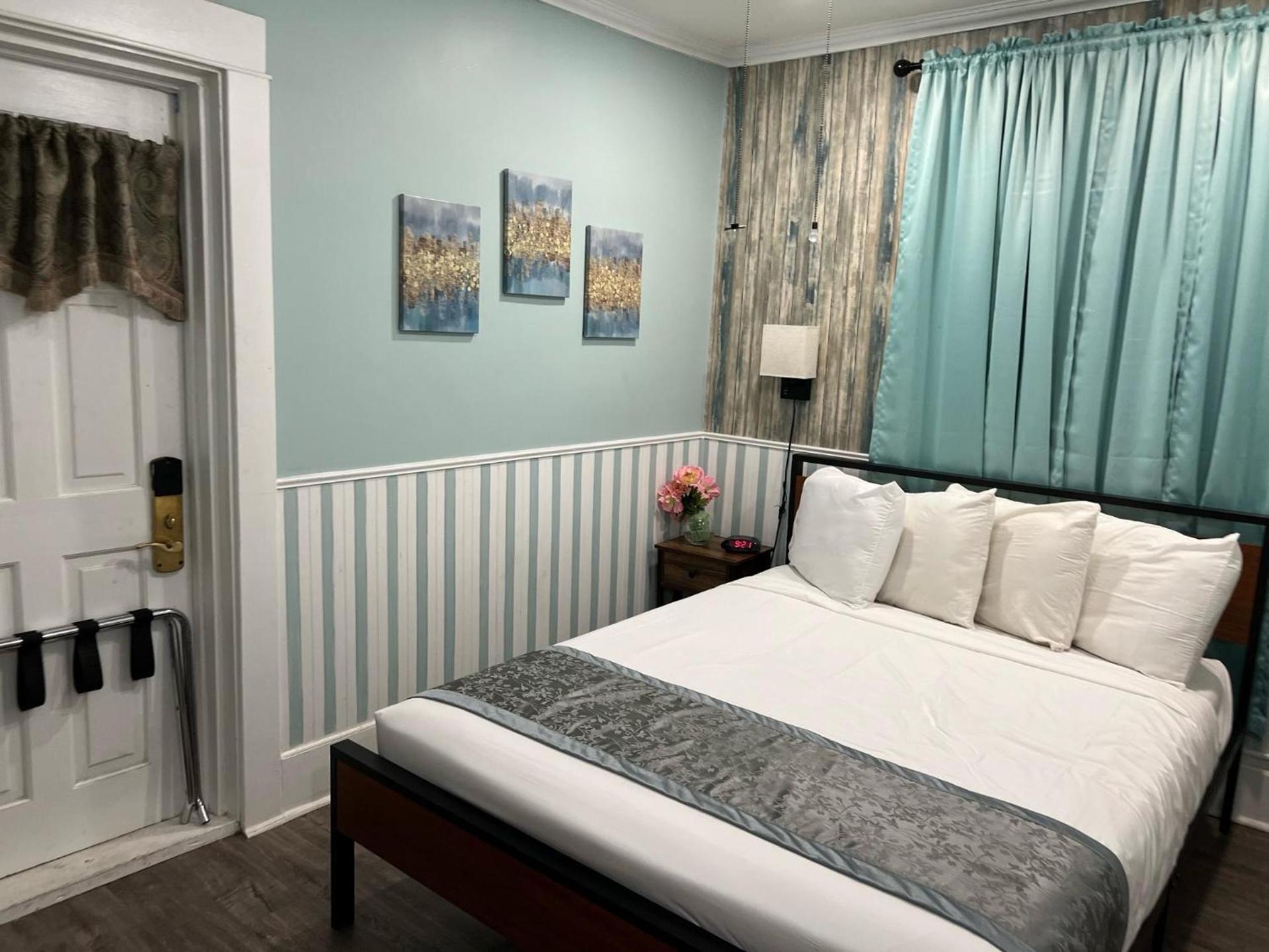 Americas Best Value Inn Royal Carriage photo 41