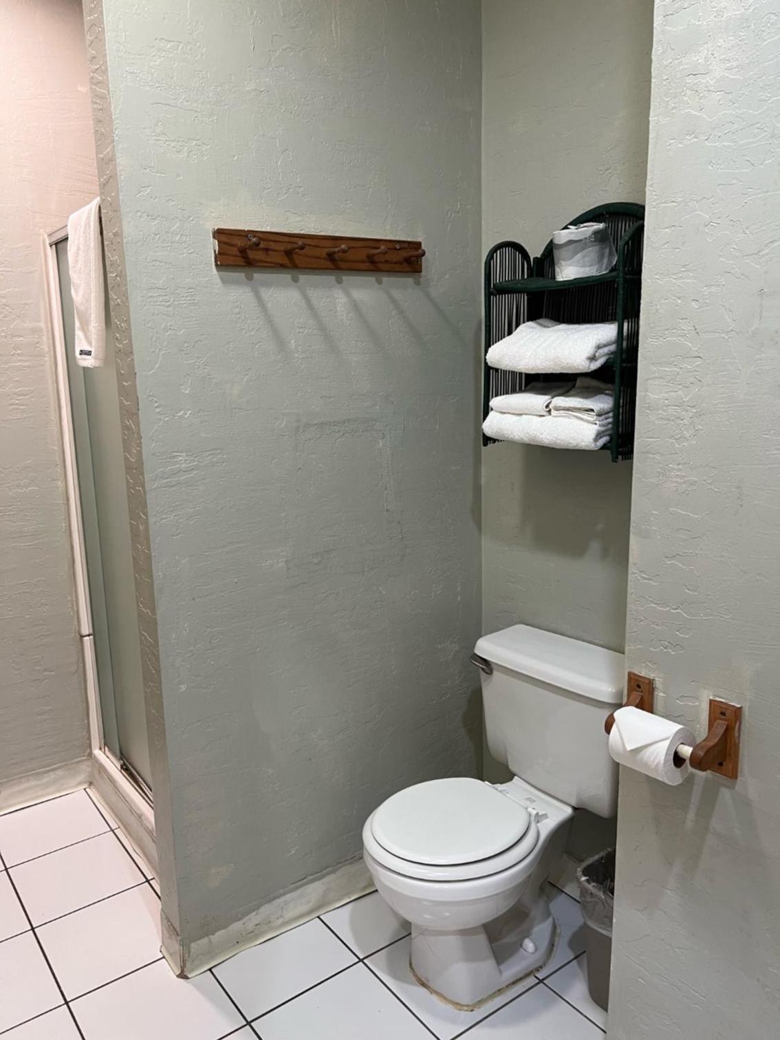 Americas Best Value Inn Royal Carriage photo 52