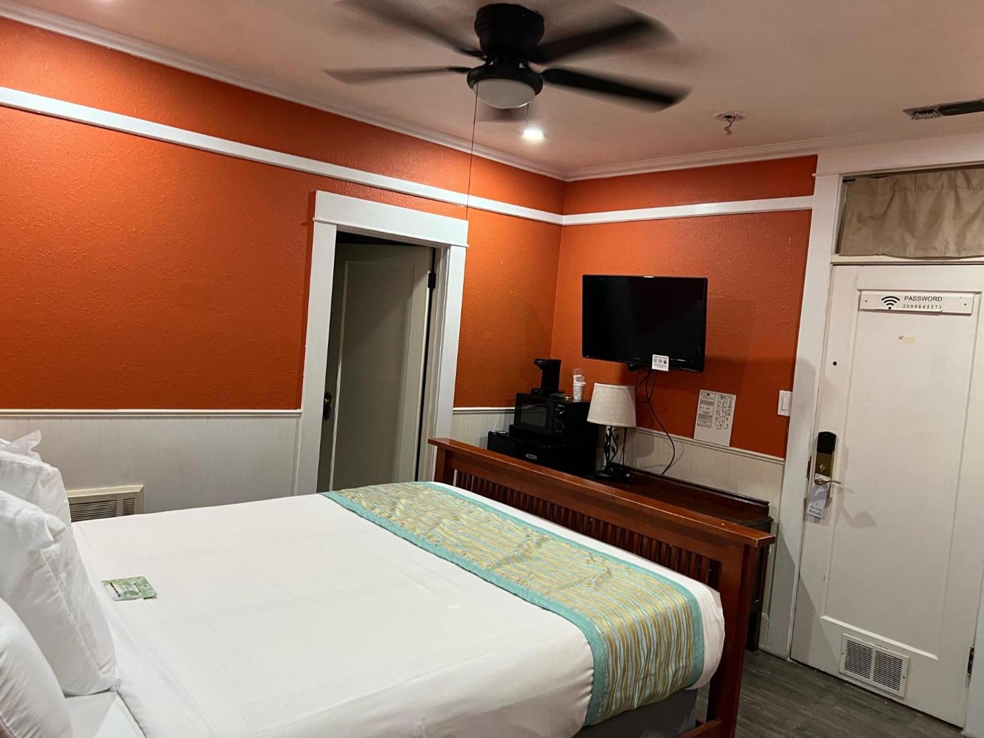 Americas Best Value Inn Royal Carriage photo 48