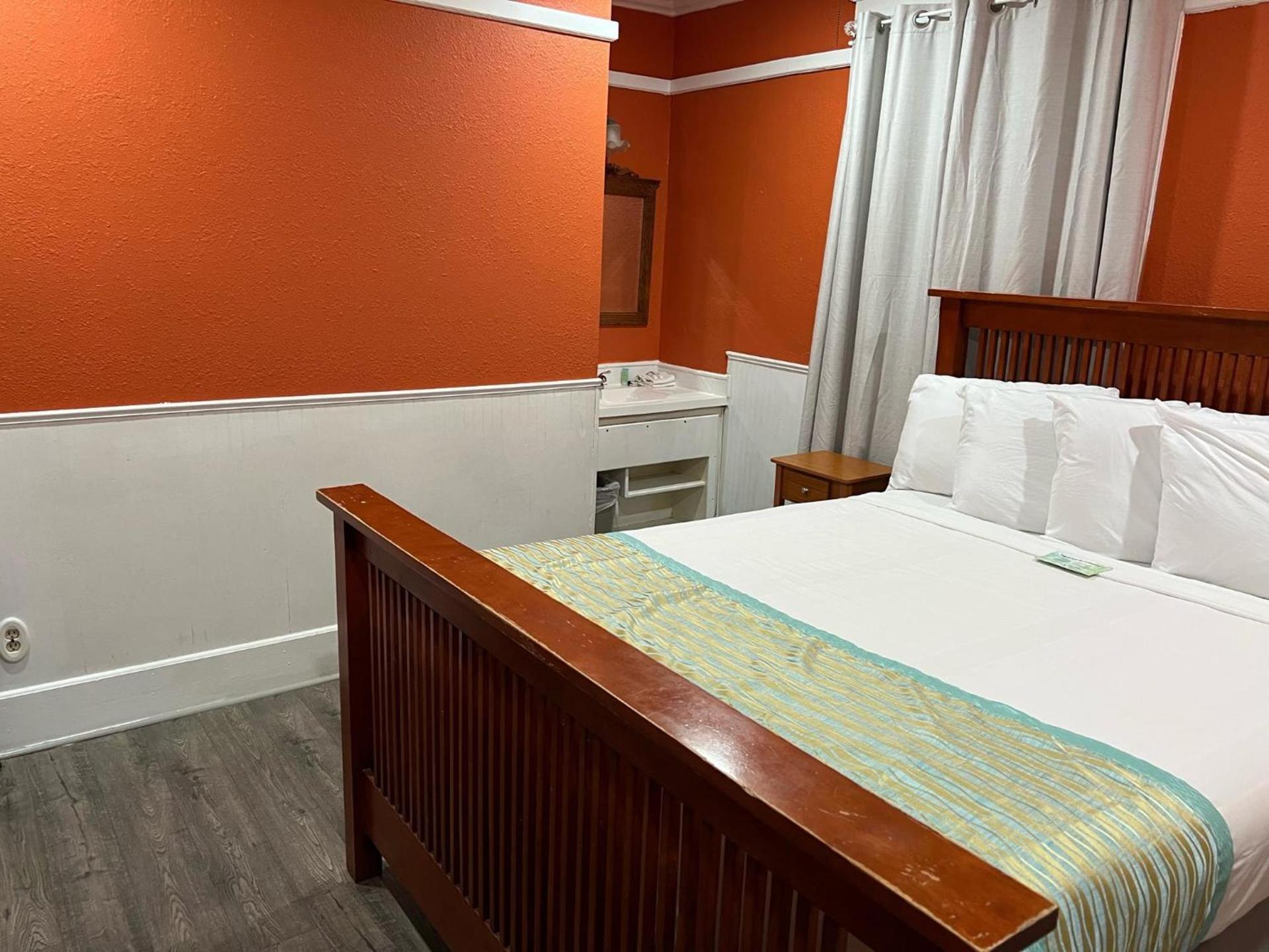 Americas Best Value Inn Royal Carriage photo 50