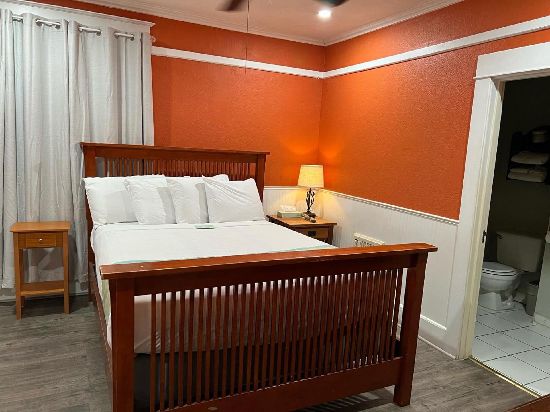 Americas Best Value Inn Royal Carriage photo 51