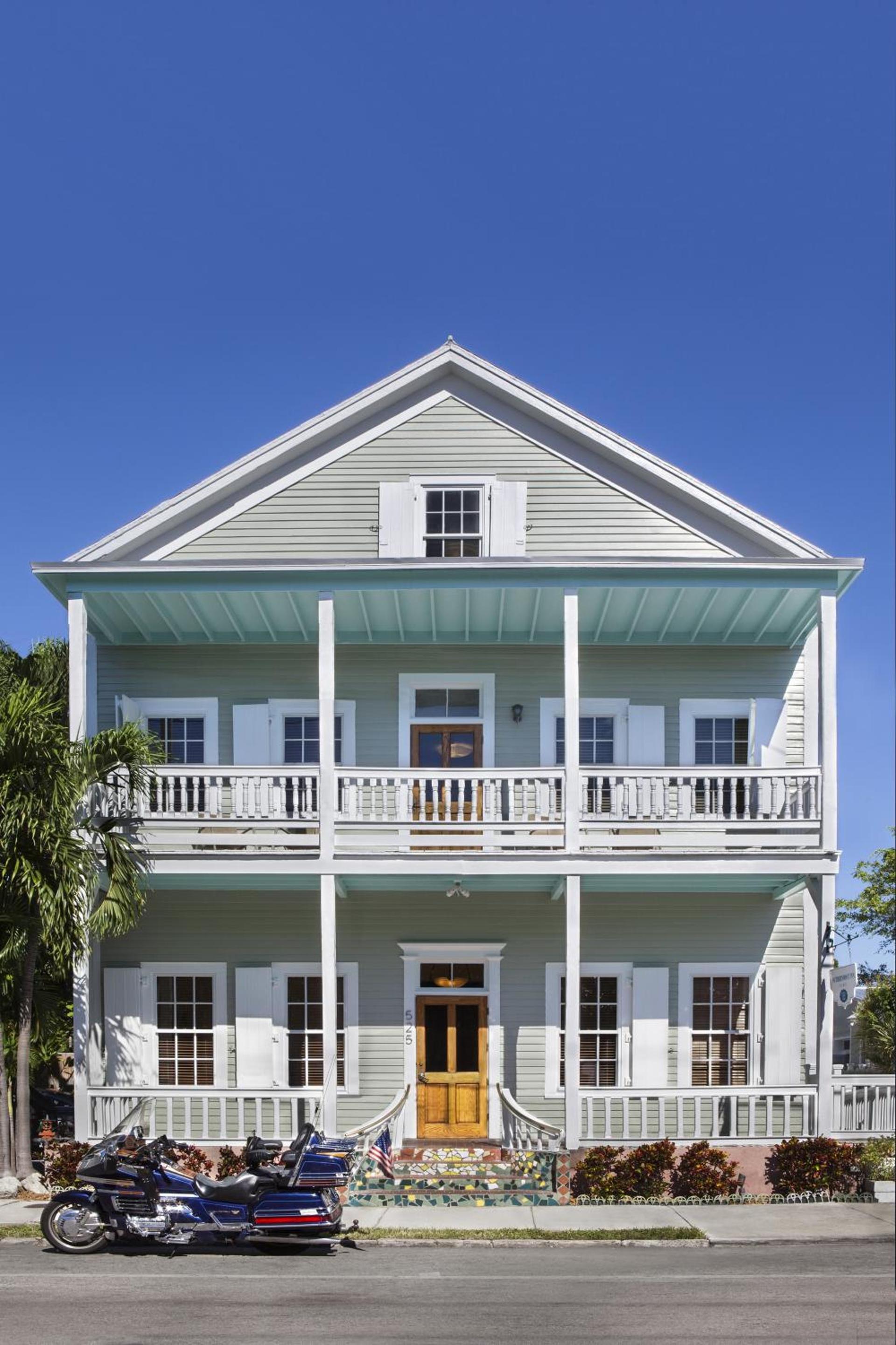 Southernmost Inn Adult Exclusive photo 1