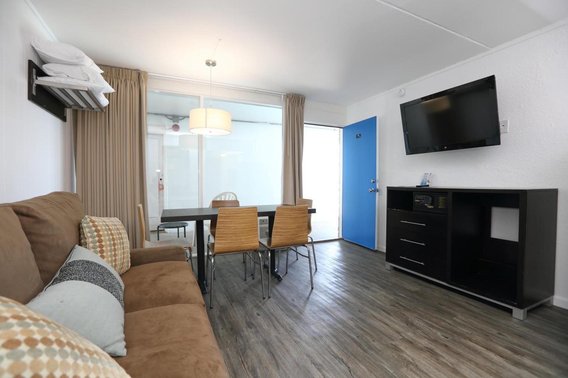 Olympic Island Beach Resort photo 40