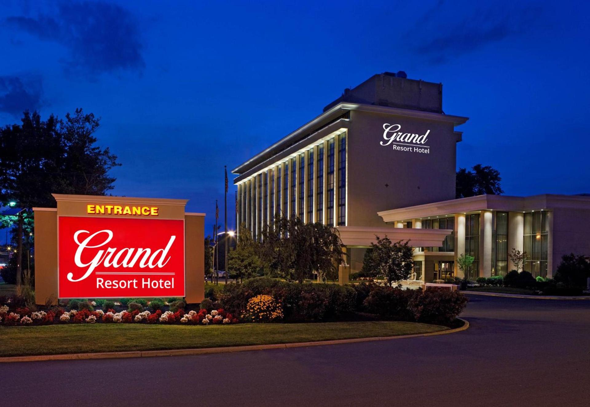 Grand Laurel Hotel — hotel in Mount Laurel