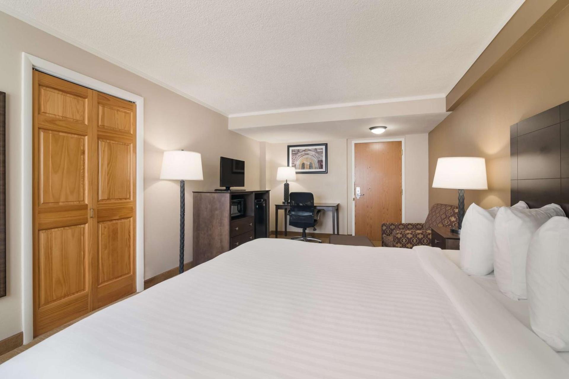 Best Western University Inn photo 16