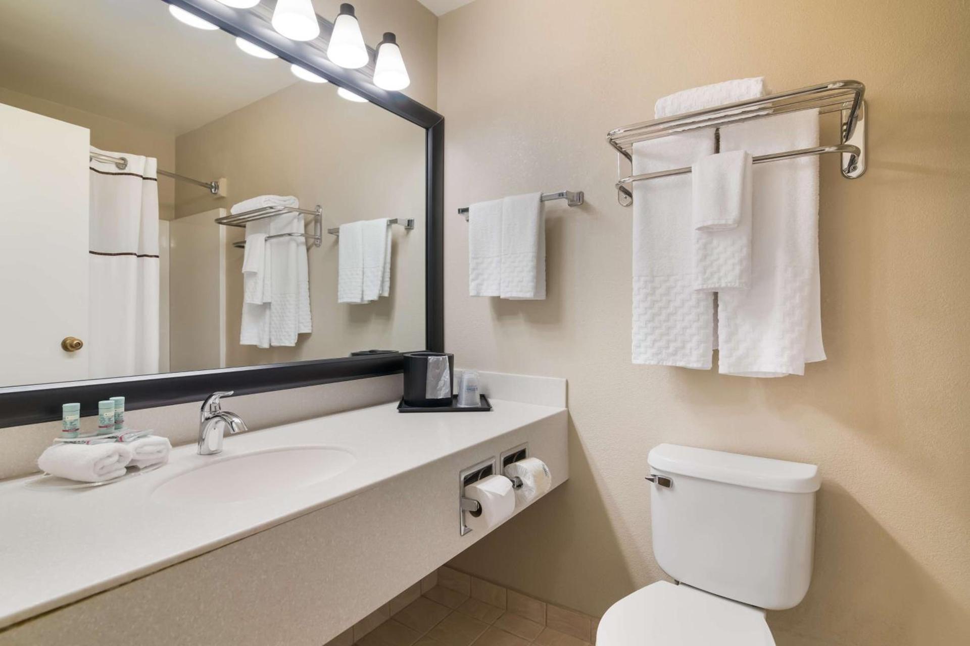 Best Western University Inn photo 25