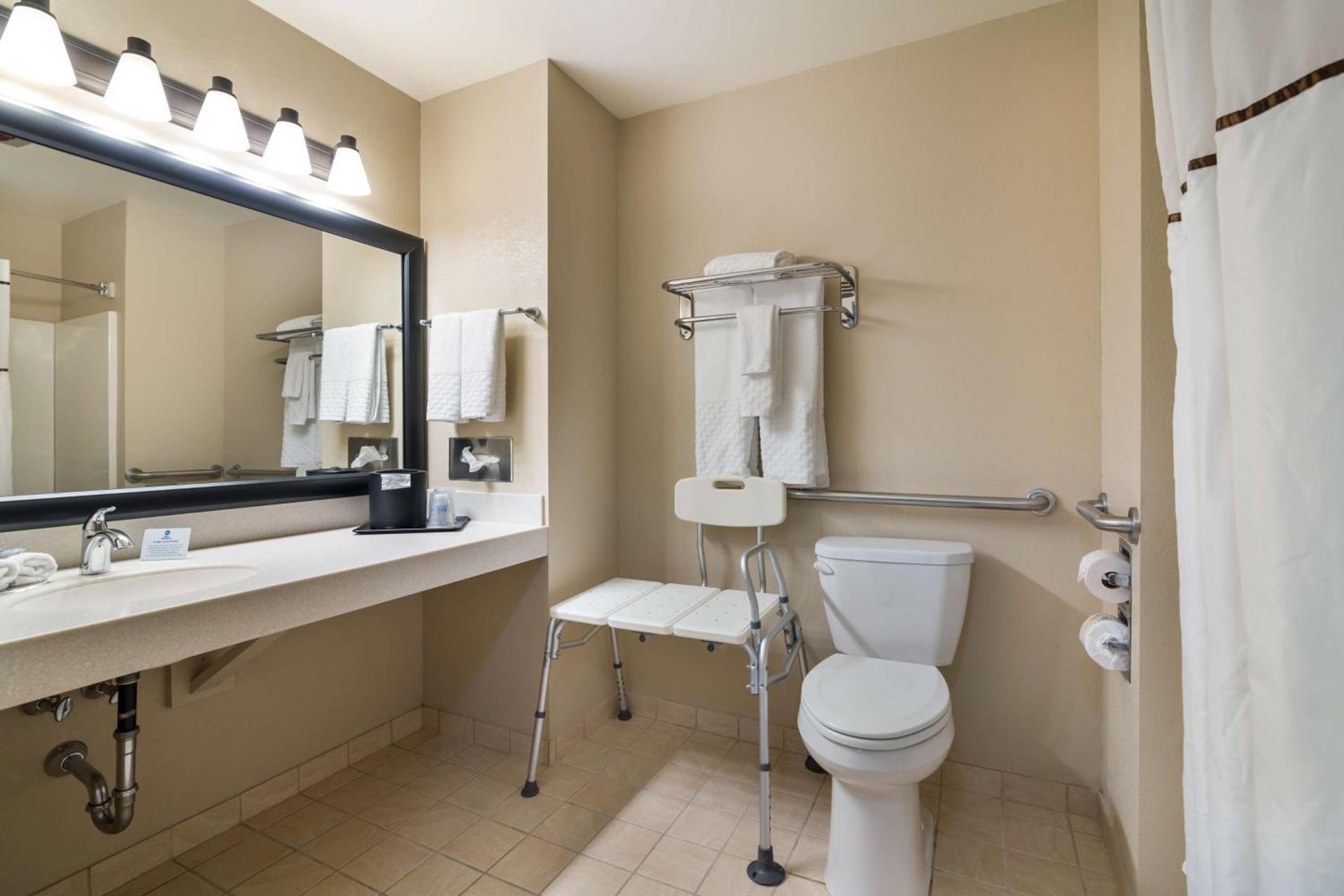 Best Western University Inn photo 27