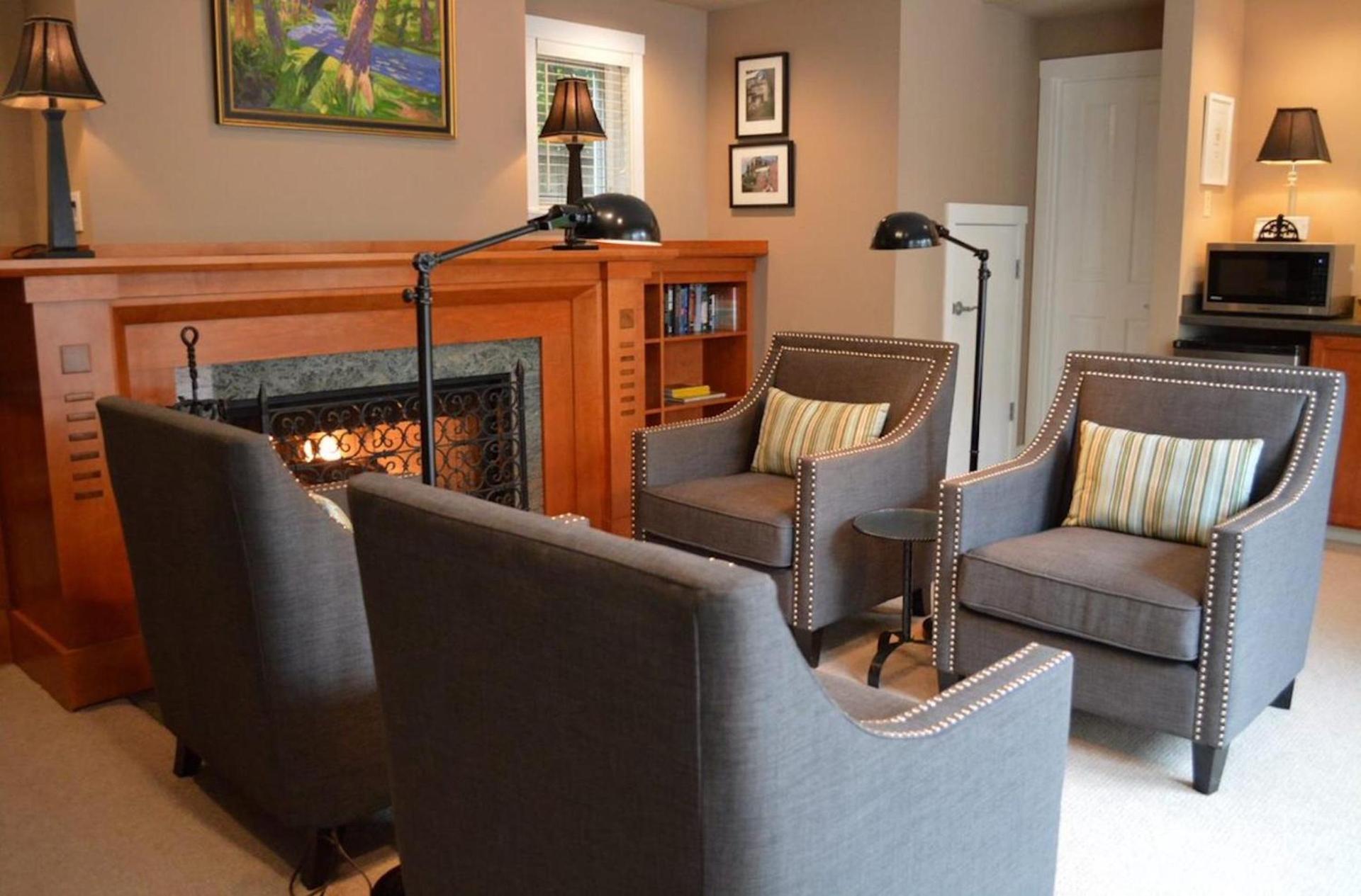 Cannon Beach Hotel Collection photo 17