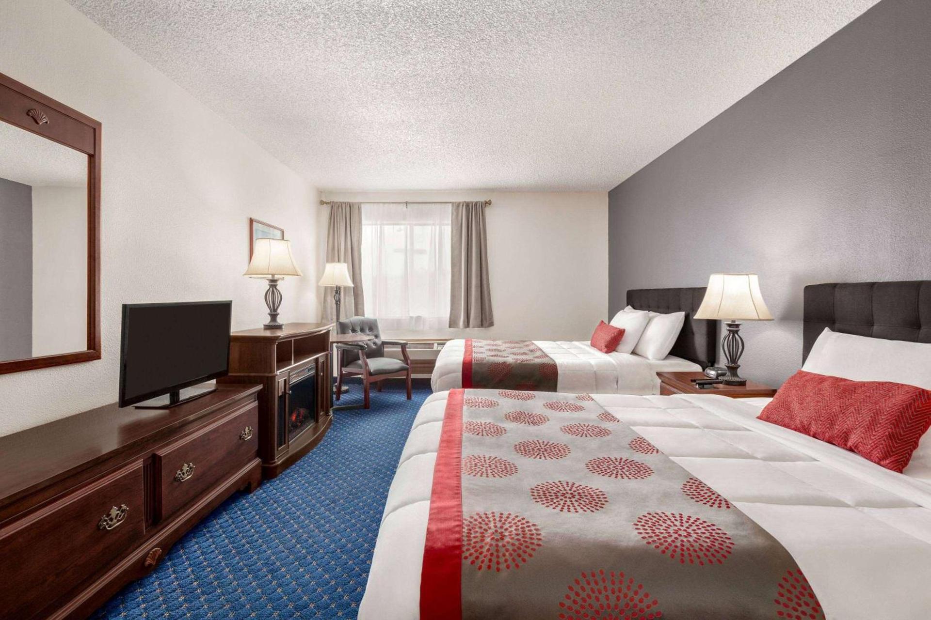 Ramada by Wyndham Arcata photo 10