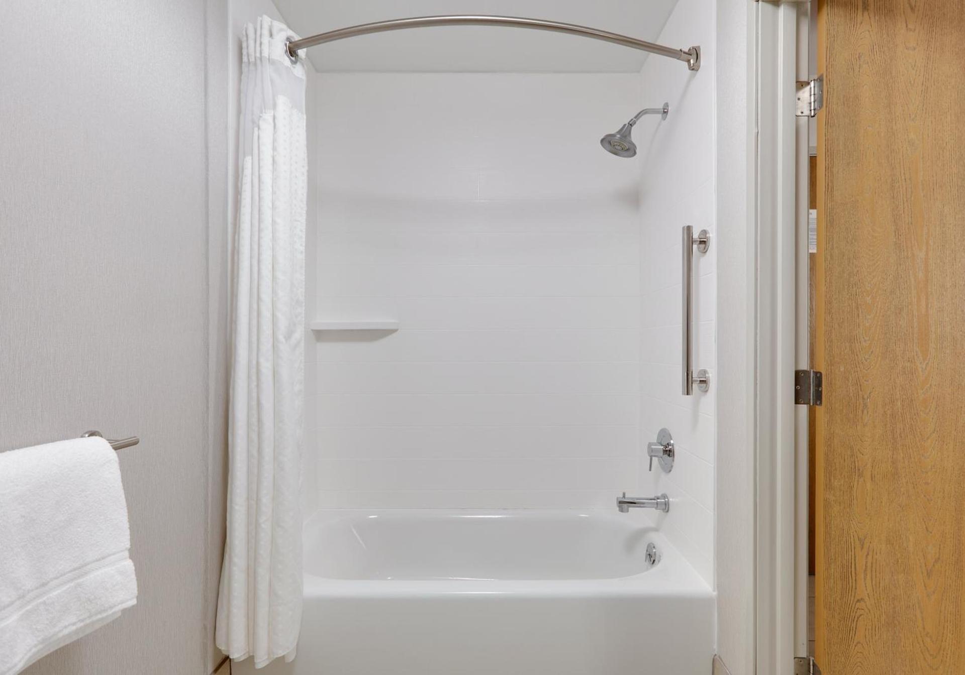 Holiday Inn Express Scottsbluff - Gering by IHG photo 45