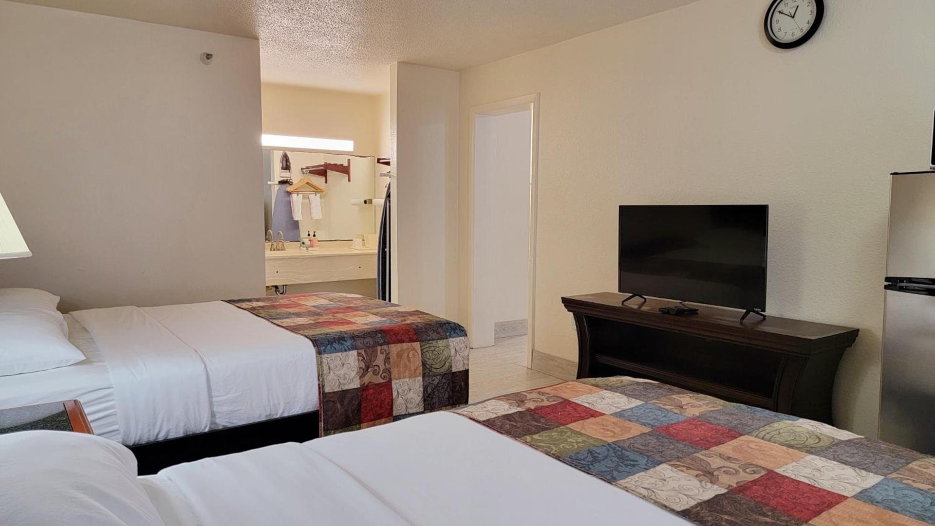 Simple Rewards Inn photo 79