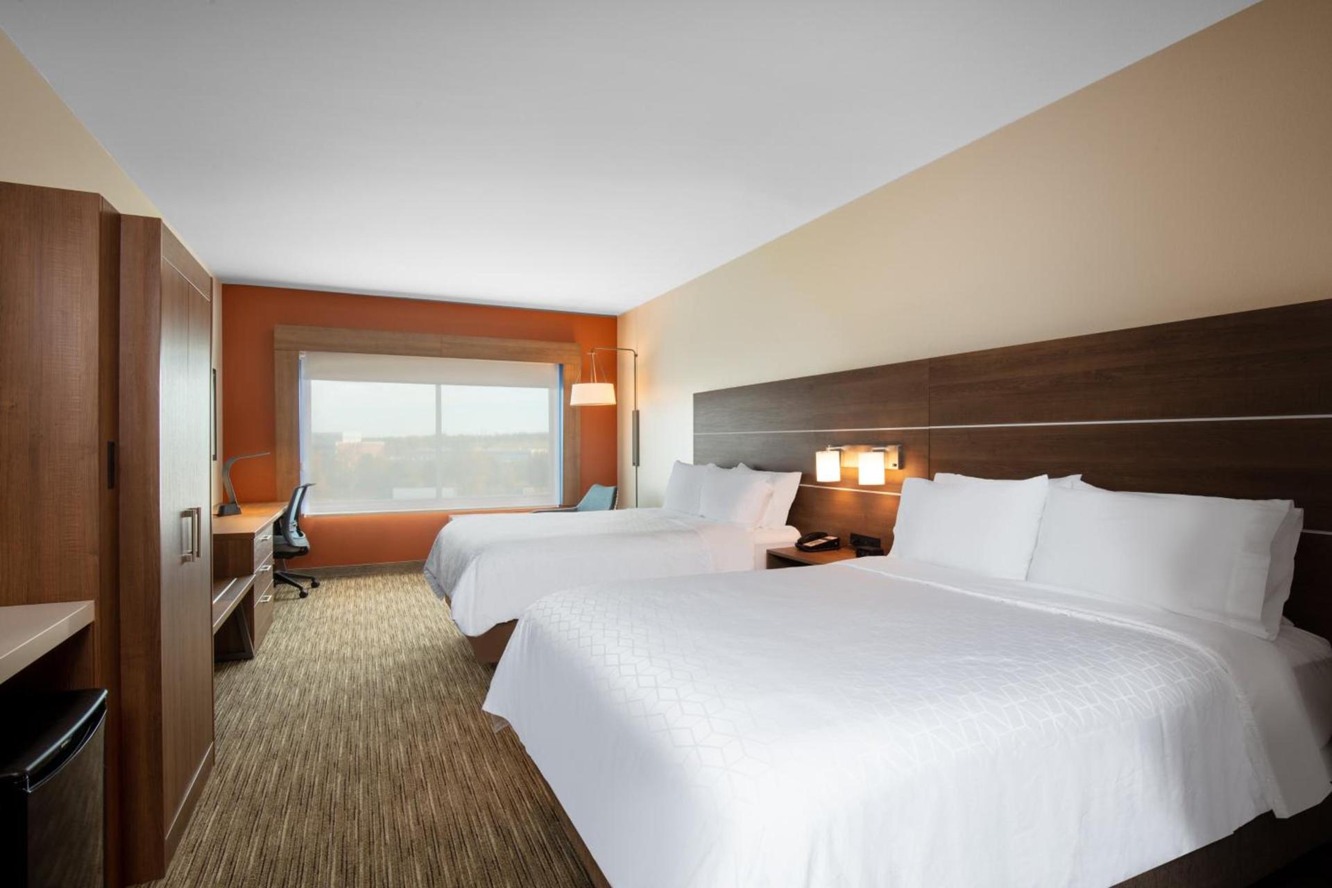 Holiday Inn Express & Suites - Beloit by IHG photo 23