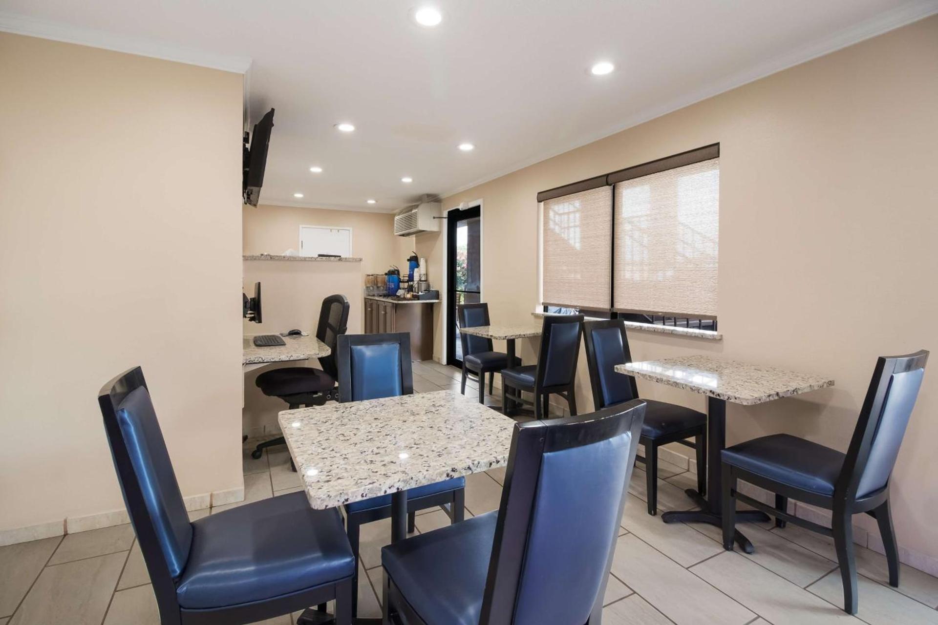 Best Western - McKenzie photo 21